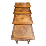 Tables gigogne marqueterie en palissandre et filet de citronnier, xixe