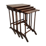 Tables gigognes pyrograves en bois