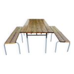 Table industrielle ou de collectivit� avec bancs