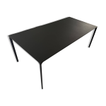 Table  manger arper nuur en mtal thermolaqu noir