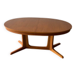 Table à manger ovale baumann en orme extensible jusqu'à 12 personnes Table à manger ovale baumann en orme extensible jusqu'à 12 personnes