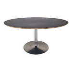 Table � manger ovale par pierre paulin pour artifort