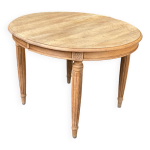 Table à manger ronde extensible art déco rénovée en chêne massif xxème 205c Table à manger ronde extensible art déco rénovée en chêne massif xxème 205c