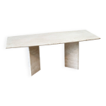 Table � manger sculpturale en travertin