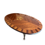 Table ovale en marqueterie de style louis xvi 1, 70 m