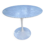 Table pied tulipe et plateau marbre