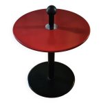 Table postmoderne memphis, rouge, ikea, circa 1980 Table postmoderne memphis, rouge, ikea, circa 1980
