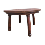 Table ronde brutaliste