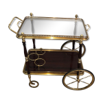 Table roulante en laiton et acajou � plateaux amovibles de style n�o - classique