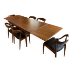Table de salle à manger et 6 chaises Table de salle à manger et 6 chaises