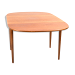 Table de salle à manger danoise en teck et chêne Table de salle à manger danoise en teck et chêne