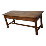 Table de salle à manger de ferme rustique française en orme antique du 19ème siècle Table de salle à manger de ferme rustique française en orme antique du 19ème siècle