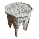 Table  th ou guridon oriental formant bout de canap en bois massif sculpt et relaqu blanc