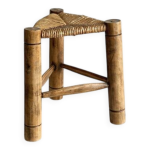 Tabouret ancien tripode en bois clair et assise en paille tress�e