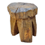 Tabouret brutaliste en bois massif Tabouret brutaliste en bois massif