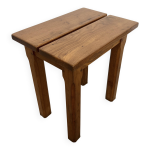 Tabouret en chene brutaliste