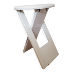 Tabouret pliant suzy par adrian reed Tabouret pliant suzy par adrian reed