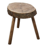 Tabouret, table d'appoint tripode brutaliste en bois brut Tabouret, table d'appoint tripode brutaliste en bois brut