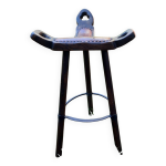 Tabouret tripode de bar brutaliste Tabouret tripode de bar brutaliste