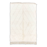 Tapis berbère marocain beni ouarain à losanges grvaés dans la trame 2, 30x1, 53m Tapis berbère marocain beni ouarain à losanges grvaés dans la trame 2, 30x1, 53m