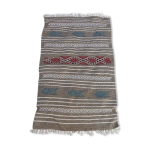 Tapis gris berbère fait main traditionnel en pure laine 110×70cm Tapis gris berbère fait main traditionnel en pure laine 110×70cm