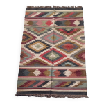Tapis kilim en toile de jute et coton. 125cm x 195cm Tapis kilim en toile de jute et coton. 125cm x 195cm