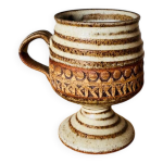 Tasse en gr�s broadstairs pottery studio