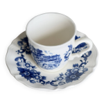 Tasse et soucoupe vintage sarreguemines en faence blanche  dcor floral bleu