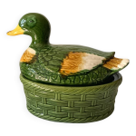 Terrine zoomorphe en faence en forme de canard fabrique au portugal