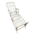 Transat ou chaise longue vintage en rotin laqué blanc 1960's Transat ou chaise longue vintage en rotin laqué blanc 1960's