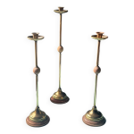 Trio de chandeliers (bougeoirs)scandinaves vintage laiton bois et fer doré Trio de chandeliers (bougeoirs)scandinaves vintage laiton bois et fer doré
