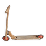 Trottinette ancienne en bois Trottinette ancienne en bois