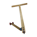 Trottinette vintage en bois des annes 60