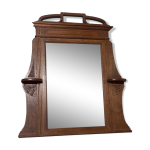 Trumeau en bois mouluré et sculpté Trumeau en bois mouluré et sculpté