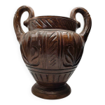 Urne vintage en terre cuite sculptée à la main - deux anses et motifs floraux Urne vintage en terre cuite sculptée à la main - deux anses et motifs floraux