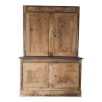 Vaisselier - buffet deux corps r�nov� en bois massif
