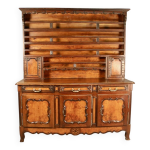 Vaisselier louis xv en ch�ne et loupe de fr�ne