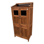 Vaisselier vitr� art d�co en teck birman avec patine d'origine