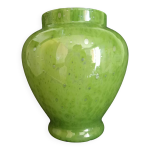 Vase biot en verre soufflé à la bouche, avec bulles, couleur verte herbe Vase biot en verre soufflé à la bouche, avec bulles, couleur verte herbe