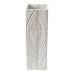 Vase en biscuit de porcelaine Vase en biscuit de porcelaine