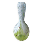Vase boule / en verre souffl. motifs volutes fume. style murano. haut 30 cm