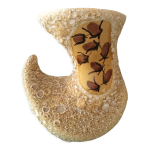 Vase en cramique avec glaure jaune moutarde volcanique sur une base blanche