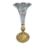 Vase cornet ou tulipe, centre de table, cristal de baccarat 19�me si�cle
