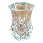 Vase en cristal taill�