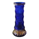 Vase design walther glas, forme graphique pointes flammes dores. en verre d art souffl, bleu cobalt. ...