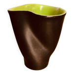 Vase mouchoir signé elchinger . céramique noir et vert . forme lobé. 1950s Vase mouchoir signé elchinger . céramique noir et vert . forme lobé. 1950s