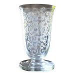 Vase  tulipe  en cristal grav de baccarat, modle erna