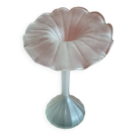 Vase en verre blanc  jack in the pulpit