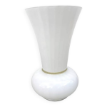 Vase en verre opaline blanc