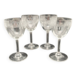 Verres  apritif avec motifs cisels arrondis